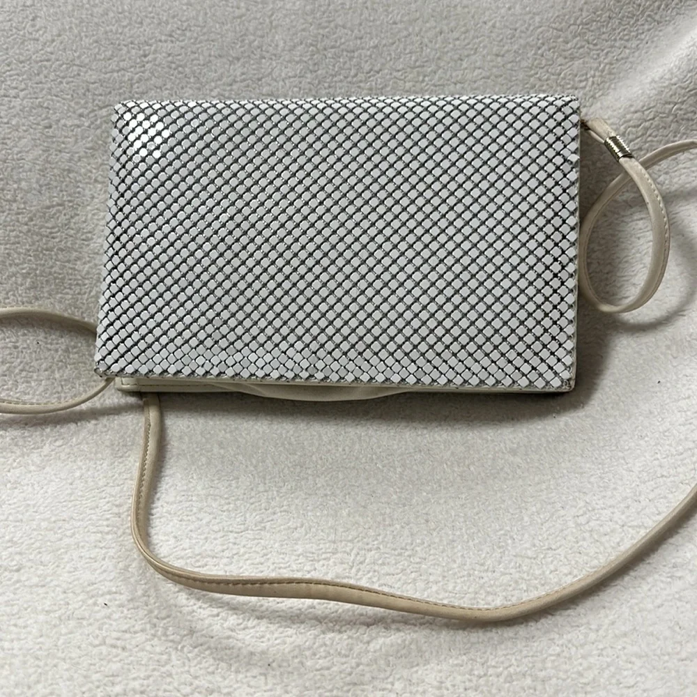 Whiting & Davis Off White Cream  Alumesh Metal Mesh Crossbody bag Great shape!